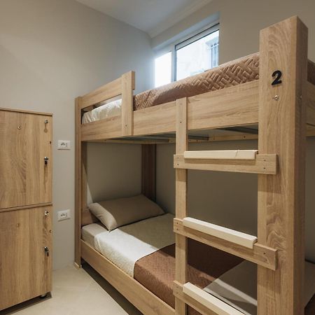 Gm Tirana Hostel Ngoại thất bức ảnh