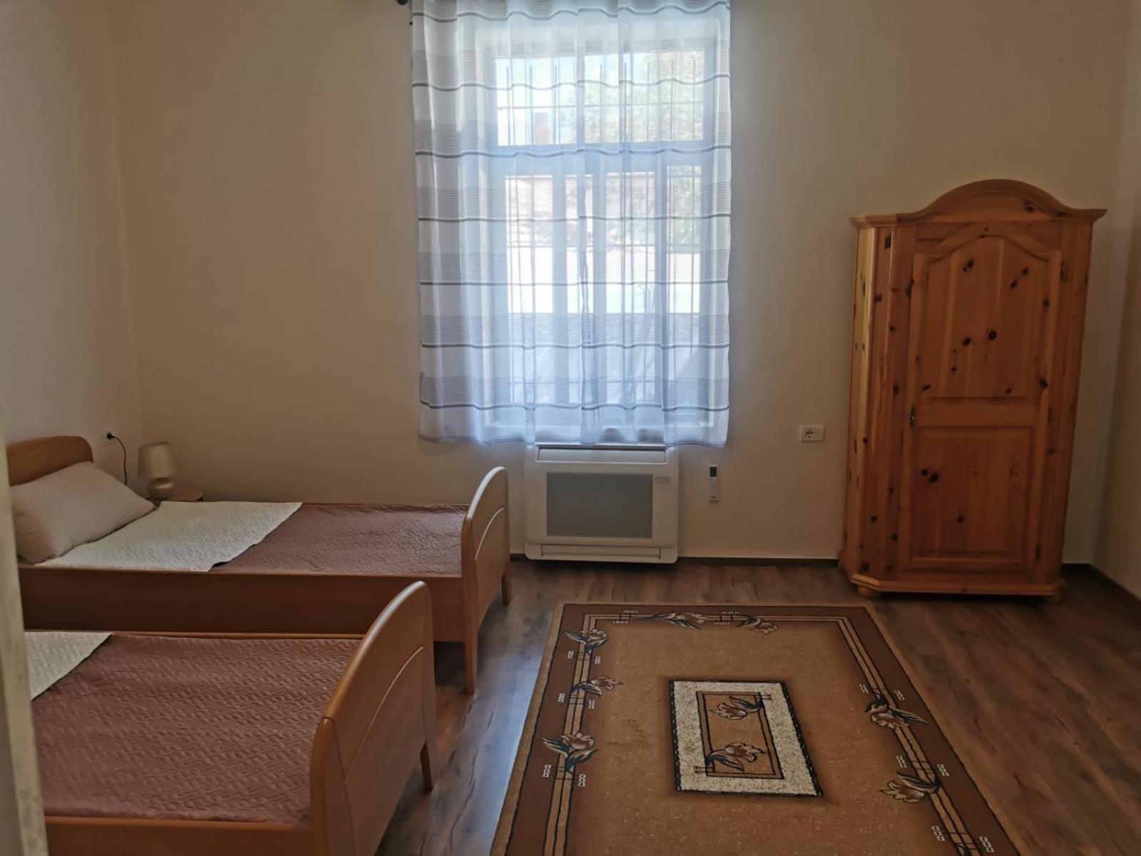 Gm Tirana Hostel Ngoại thất bức ảnh