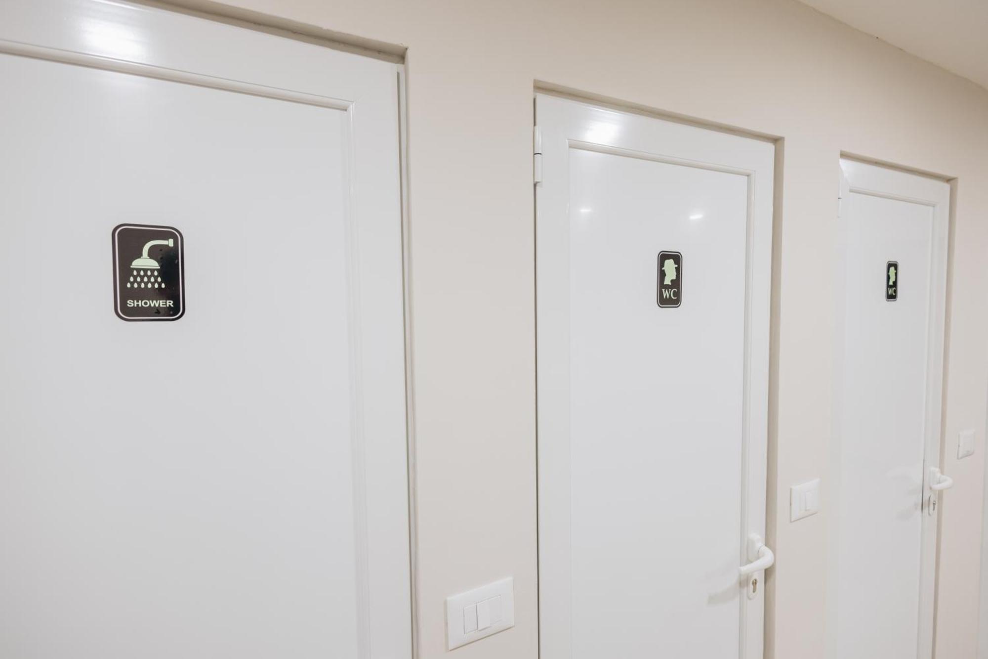 Gm Tirana Hostel Ngoại thất bức ảnh