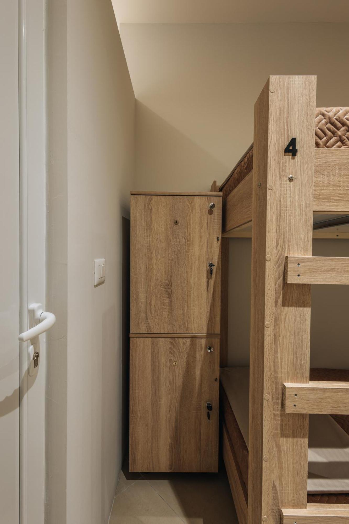 Gm Tirana Hostel Ngoại thất bức ảnh