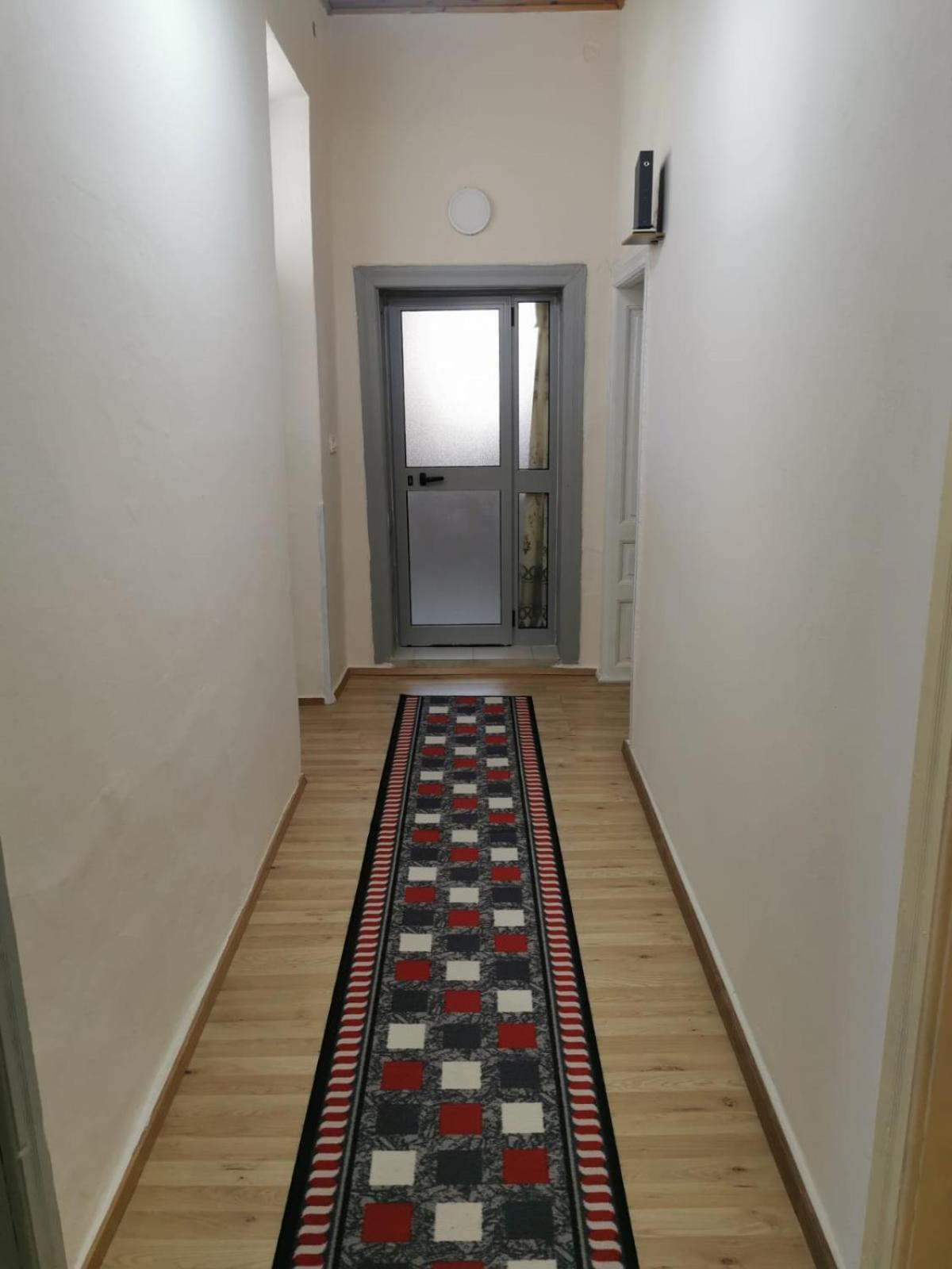 Gm Tirana Hostel Ngoại thất bức ảnh